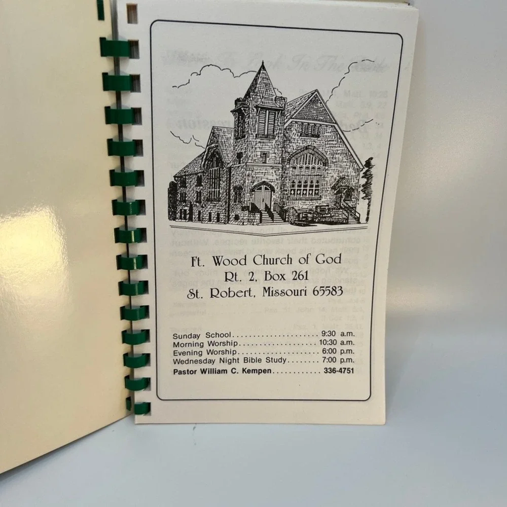 1990 Seasoned w Love Community Cookbook Spring Hill Baptist Ft Wood Church o God